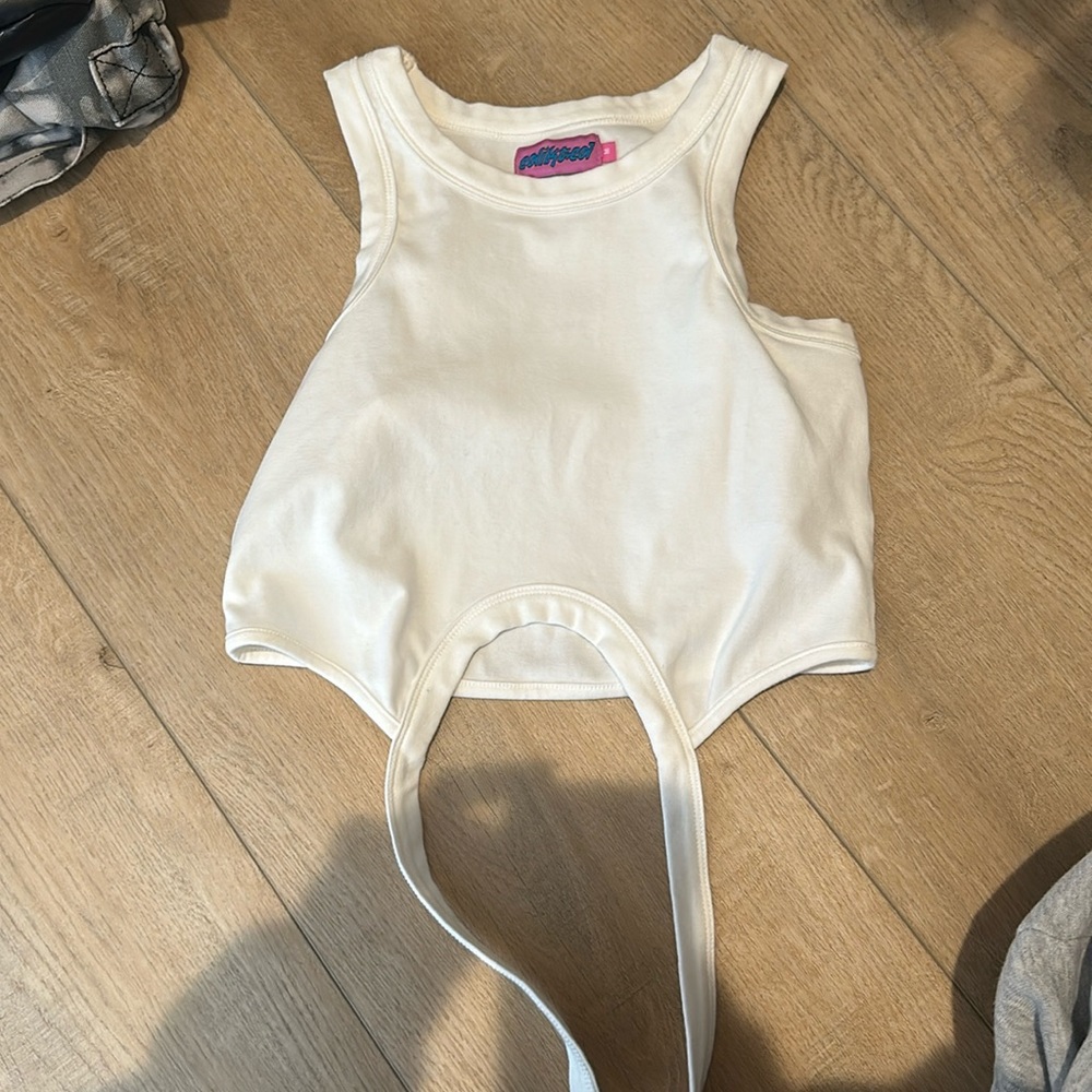 White tank